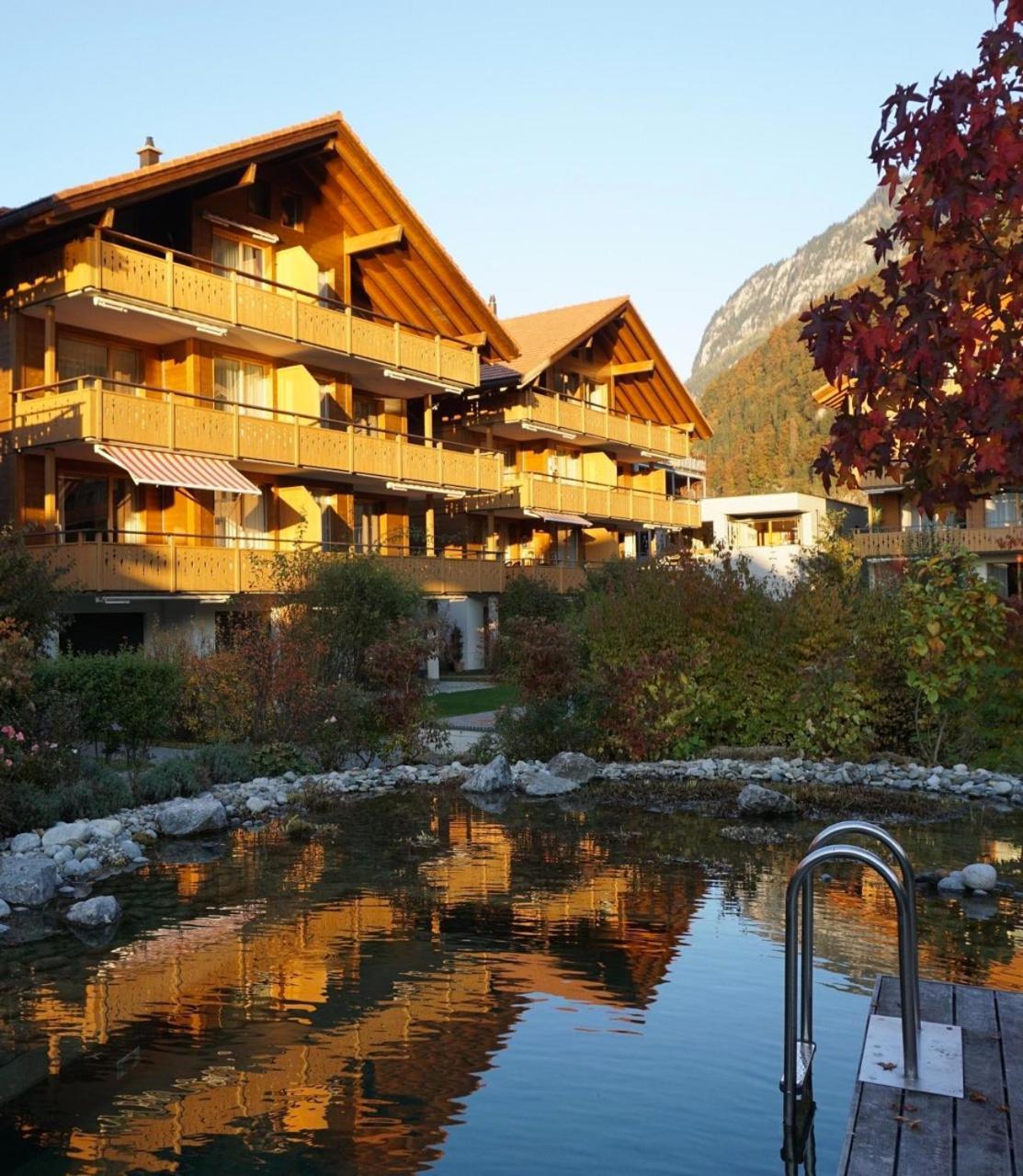 An Apartment In A Modern Swiss Chalet Iseltwald Exteriér fotografie